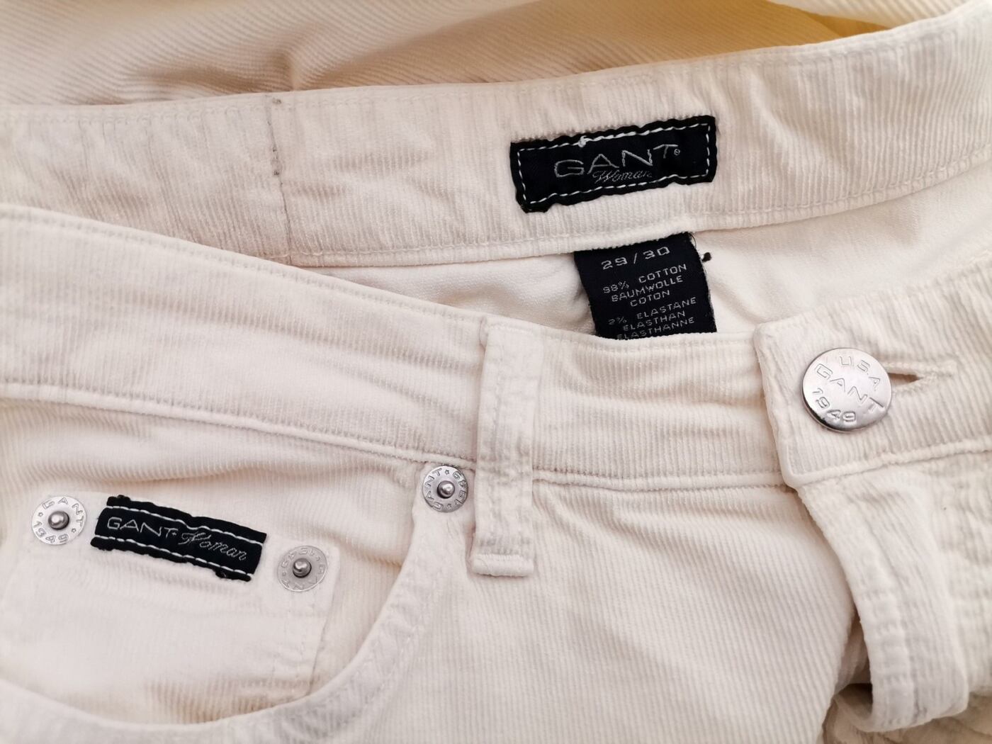 Gant Rozmiar W29 L30 Kolor Kremowy Spodnie Casual Materiał Bawełna