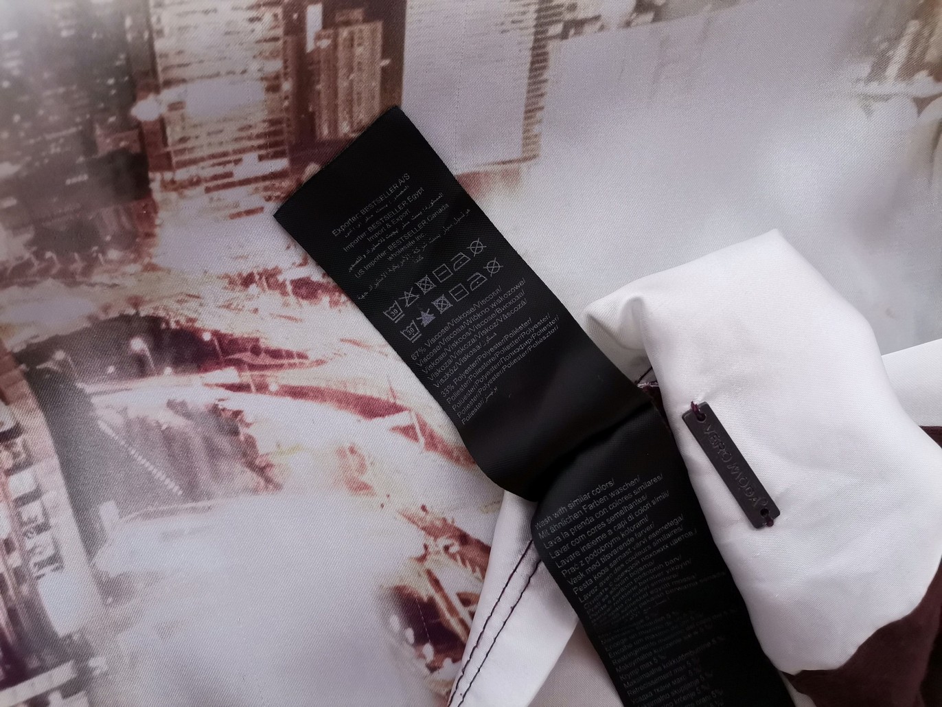 Vero moda Rozmiar L Kolor Brązowy Okrągły dekolt Bluzka Krótki rękaw Materiał Wiskoza