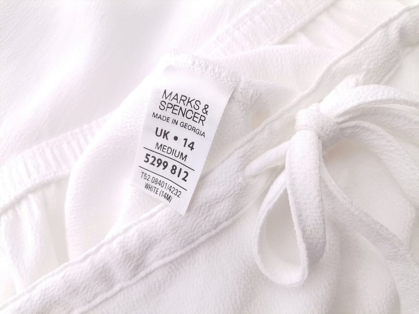 IMG_20210611_140154.jpg Marks&spencer Rozmiar 14 (42) Kolor Biały Spodnie Eleganckie Materiał Wiskoza 100%