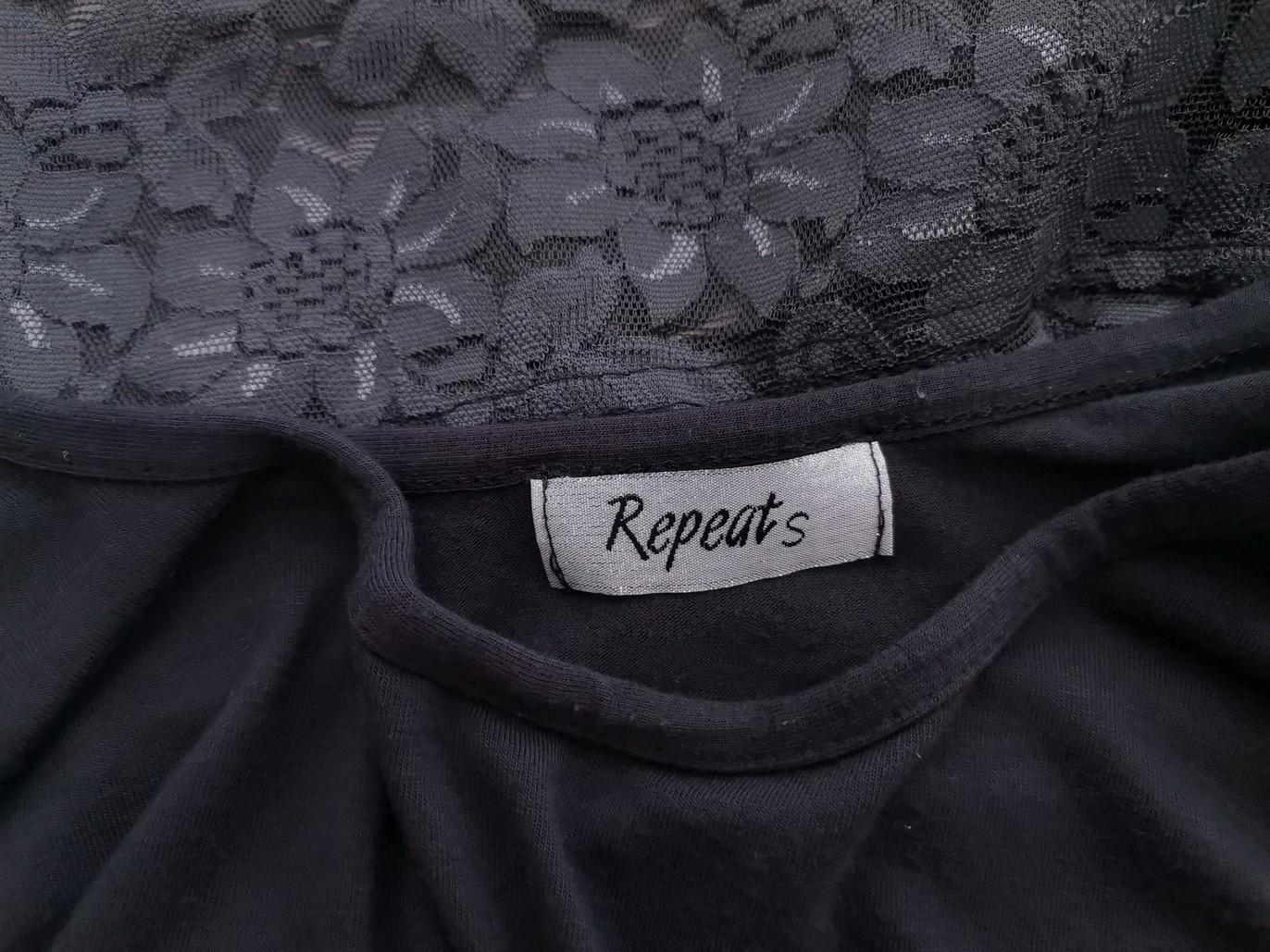 Repeat Rozmiar S Kolor Szary Okrągły dekolt Sukienka Bodycon Rękaw 3/4 Do Kolan Materiał Wiskoza Repeat Rozmiar S Kolor Szary Okrągły dekolt Sukienka Bodycon Rękaw 3/4 Do Kolan Materiał Wiskoza