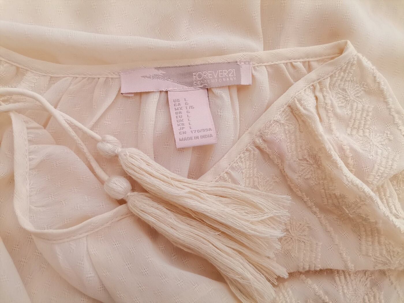 IMG_20210614_144529.jpg Forever 21 Rozmiar L Kolor Kremowy Okrągły dekolt Bluzka Długi rękaw