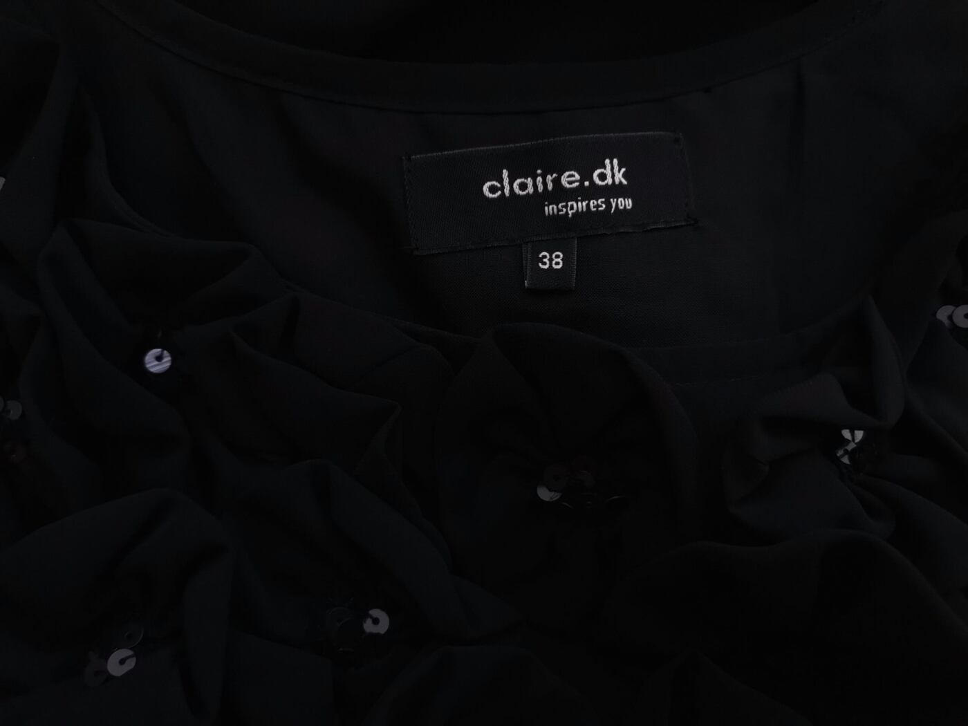 CLAIRE DK Rozmiar 38 Kolor Czarny Dekolt U Tunika Bluzka Bezrękawnik CLAIRE DK Rozmiar 38 Kolor Czarny Dekolt U Tunika Bluzka Bezrękawnik