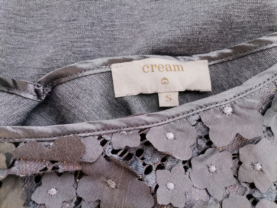 Cream Rozmiar S Kolor Szary Okrągły dekolt Bluzka Krótki rękaw