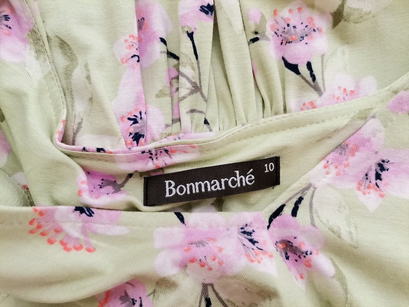 BONMARCHE Rozmiar 10 (38) Kolor Zielony W serek Sukienka Sheath Krótki rękaw Midi Materiał Wiskoza