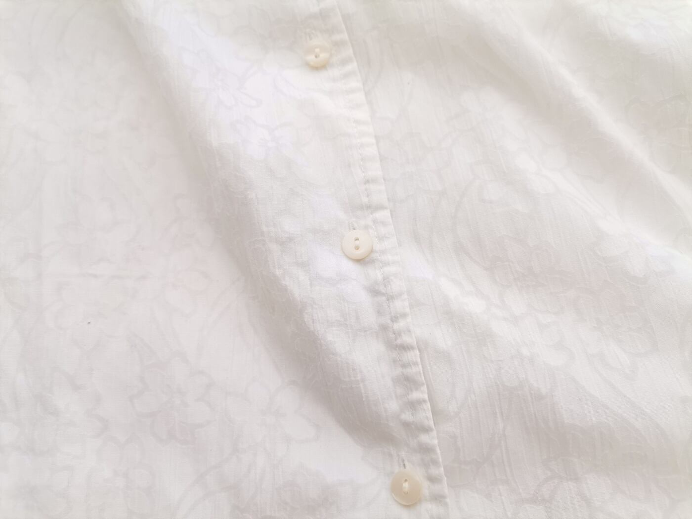 Liz Claiborne Rozmiar L Kolor Kremowy Kołnierz Tunika Zapinana Bluzka Rękaw 3/4 Materiał Bawełna Liz Claiborne Rozmiar L Kolor Kremowy Kołnierz Tunika Zapinana Bluzka Rękaw 3/4 Materiał Bawełna