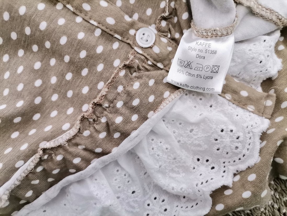 IMG_20210624_124600.jpg Kaffe Rozmiar XL Kolor Khaki Grochy Okrągły dekolt Bluzka Bezrękawnik Materiał Bawełna