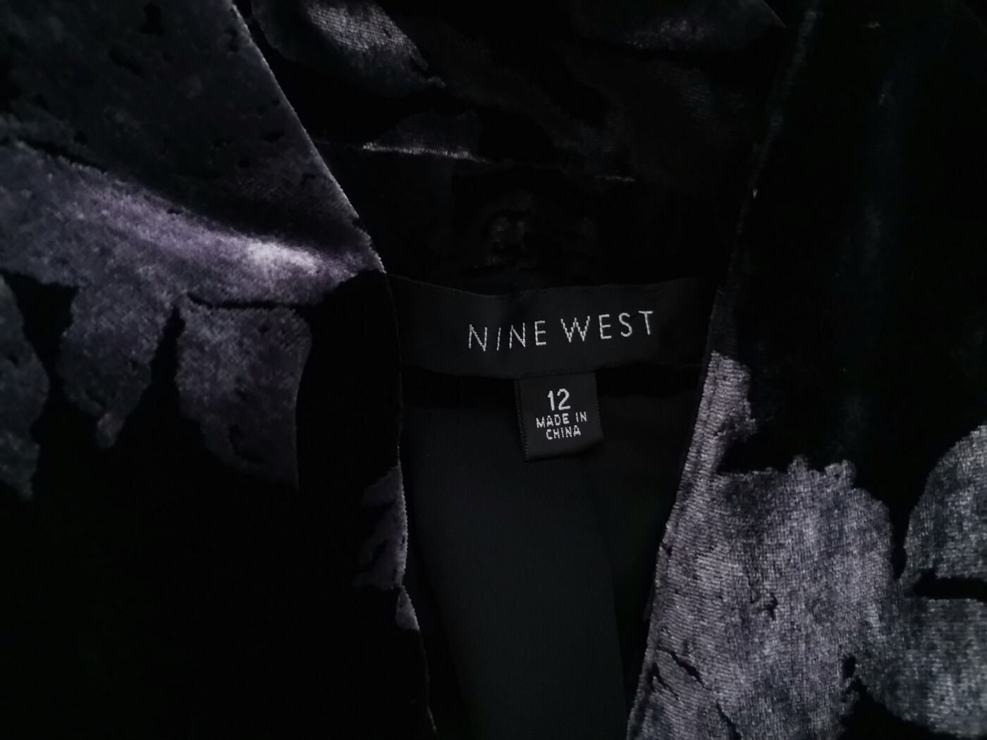 IMG_20210624_135130.jpg Nine West Rozmiar 12 (40) Kolor Czarny Kołnierz Żakiet Wiązany Rękaw 3/4 Materiał Rayon