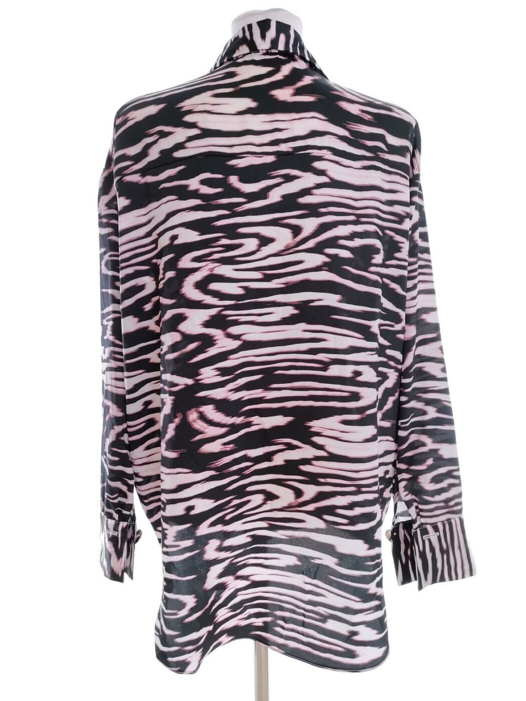 River island Rozmiar 12 (40) Kolor Czarny Panterka Kołnierz Bluzka Zapinana Długi rękaw