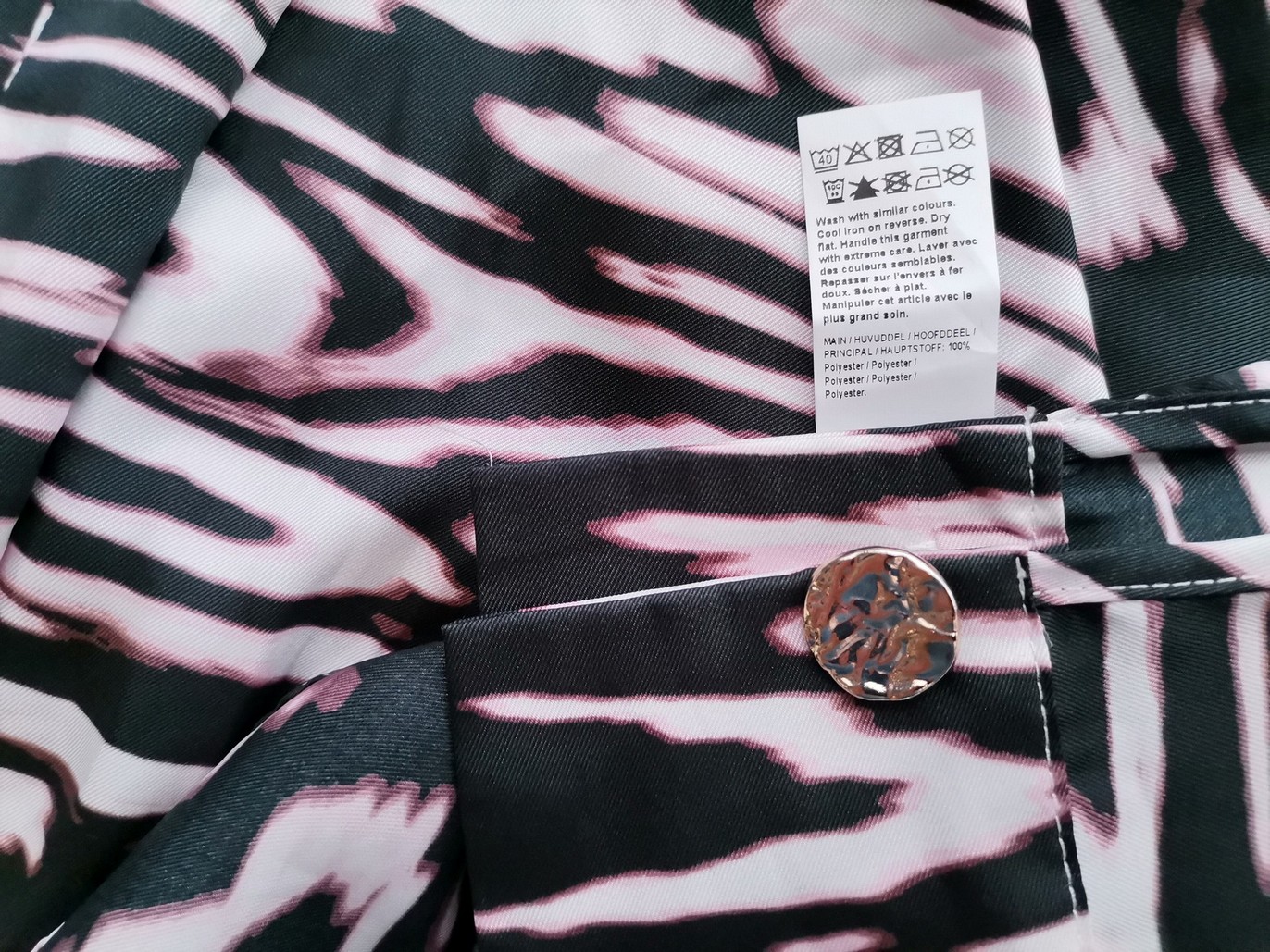 River island Rozmiar 12 (40) Kolor Czarny Panterka Kołnierz Bluzka Zapinana Długi rękaw