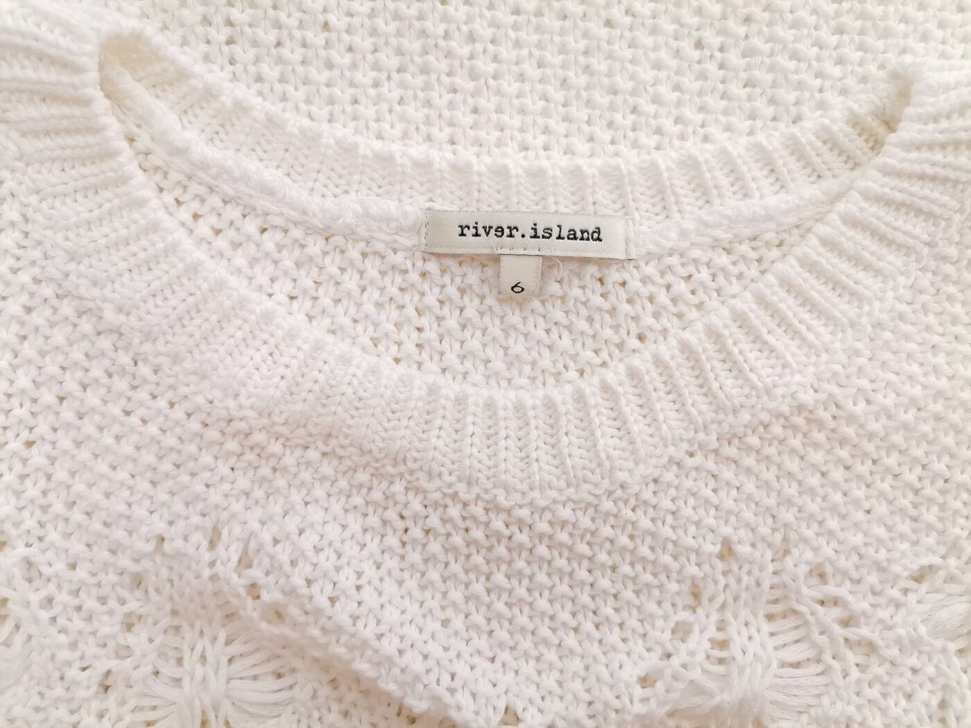 River island Rozmiar 6 (34) Kolor Biały Okrągły dekolt Sweter Krótki rękaw Materiał Akryl 100%