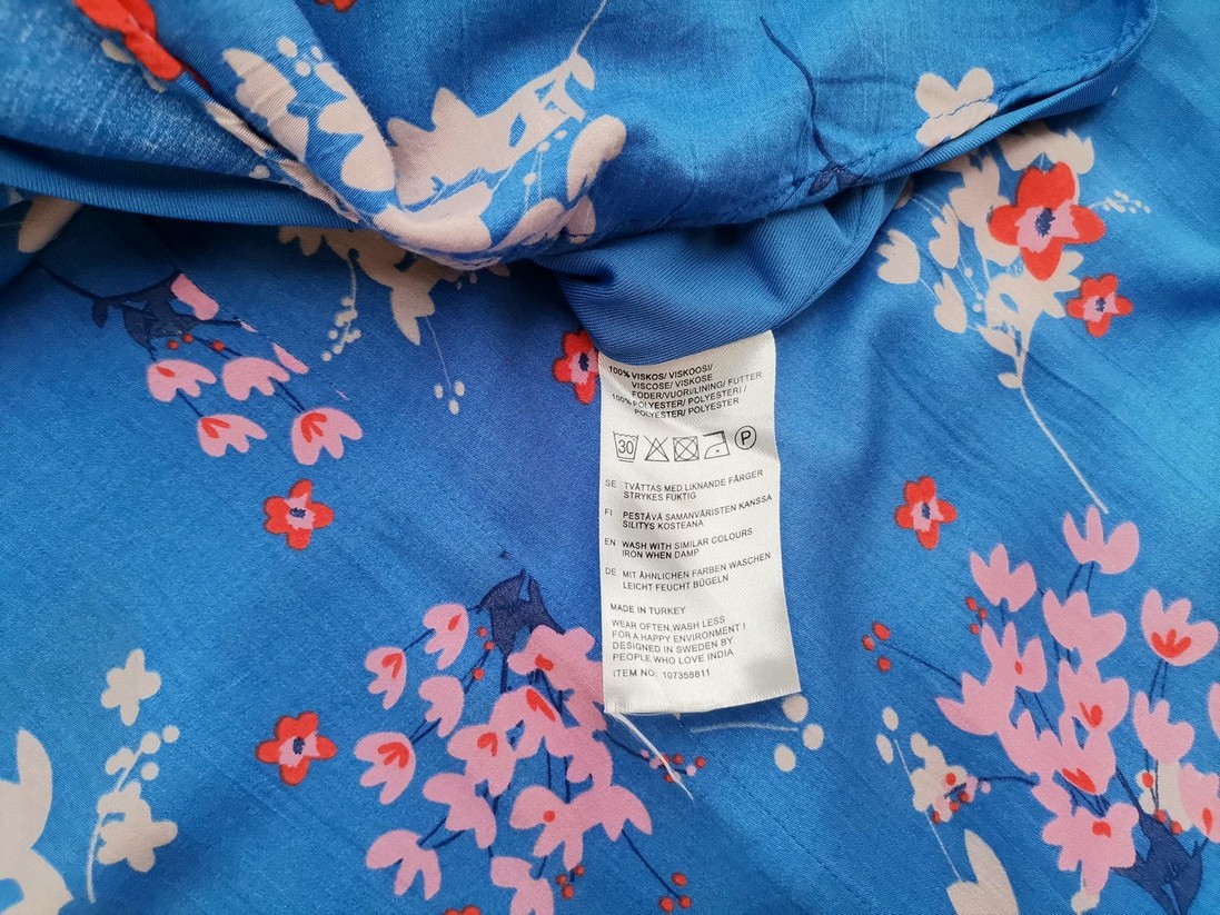 Indiska Rozmiar S Kolor Niebieski Crew Neck Sukienka Prostokątna Krótki rękaw Do Kolan Materiał Wiskoza 100% Indiska Rozmiar S Kolor Niebieski Crew Neck Sukienka Prostokątna Krótki rękaw Do Kolan Materiał Wiskoza 100%