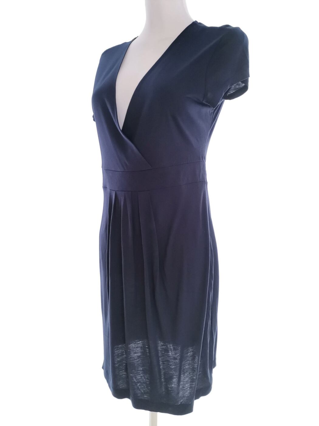 Esprit Rozmiar M Kolor Granatowy W serek Sukienka Sheath Krótki rękaw Do Kolan Materiał Wiskoza 100% Esprit Rozmiar M Kolor Granatowy W serek Sukienka Sheath Krótki rękaw Do Kolan Materiał Wiskoza 100%