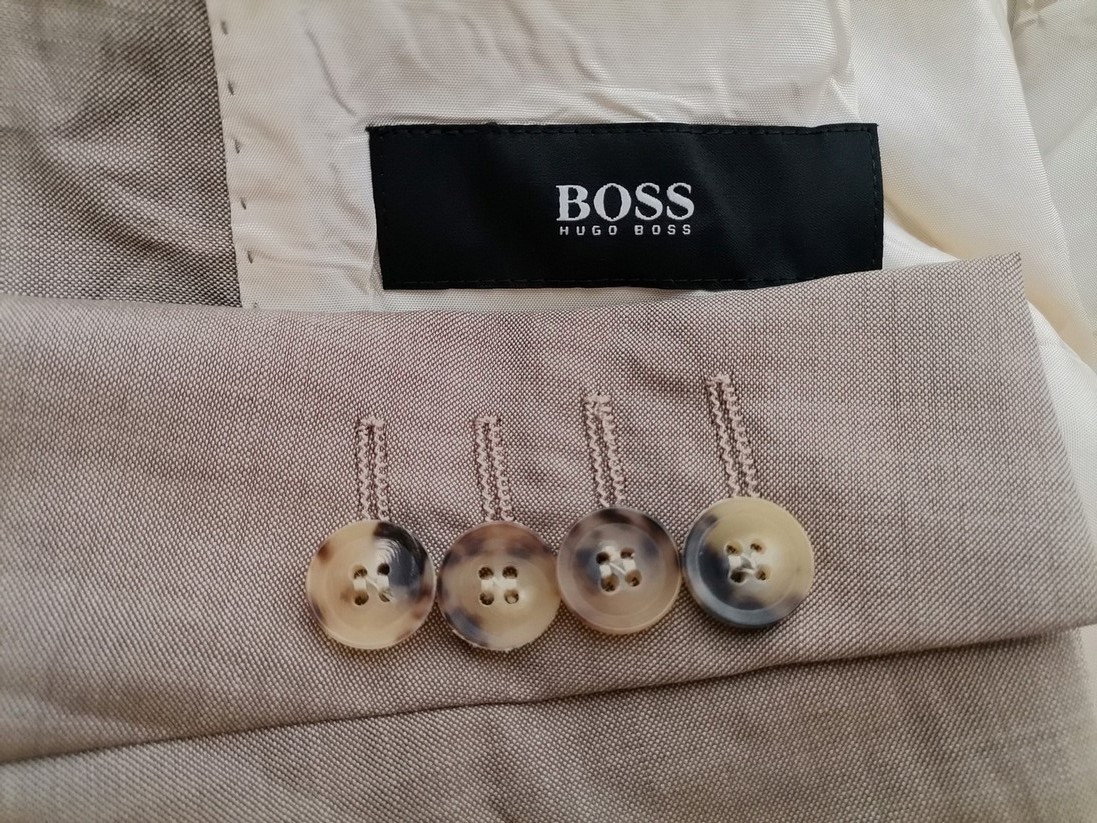 IMG_20210712_102113.jpg Hugo Boss Rozmiar 52 (L) Kolor Szary Męska Marynarka Długi rękaw Materiał Dziewicza Wełna 100%