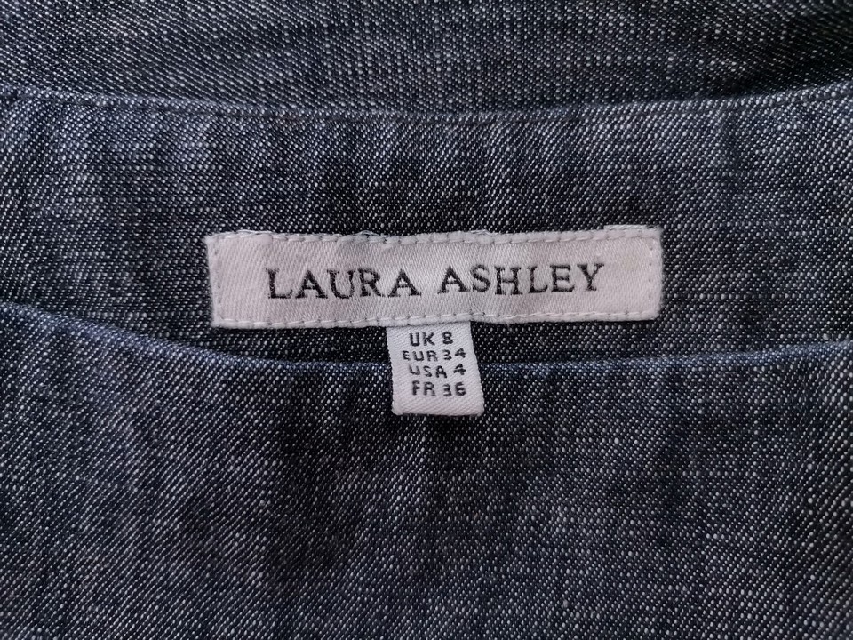IMG_20210712_115148.jpg Laura ashley Rozmiar 8 (34) Kolor Niebieski Spodnie Eleganckie Materiał Bawełna