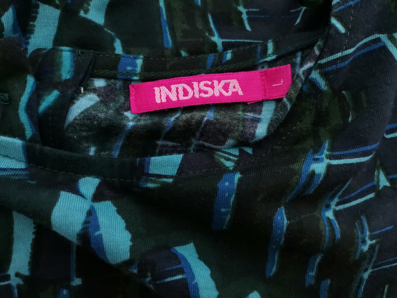 Indiska Rozmiar L Kolor Szmaragdowy Okrągły dekolt Sukienka Sweterkowa Długi rękaw Midi Materiał Modal Indiska Rozmiar L Kolor Szmaragdowy Okrągły dekolt Sukienka Sweterkowa Długi rękaw Midi Materiał Modal