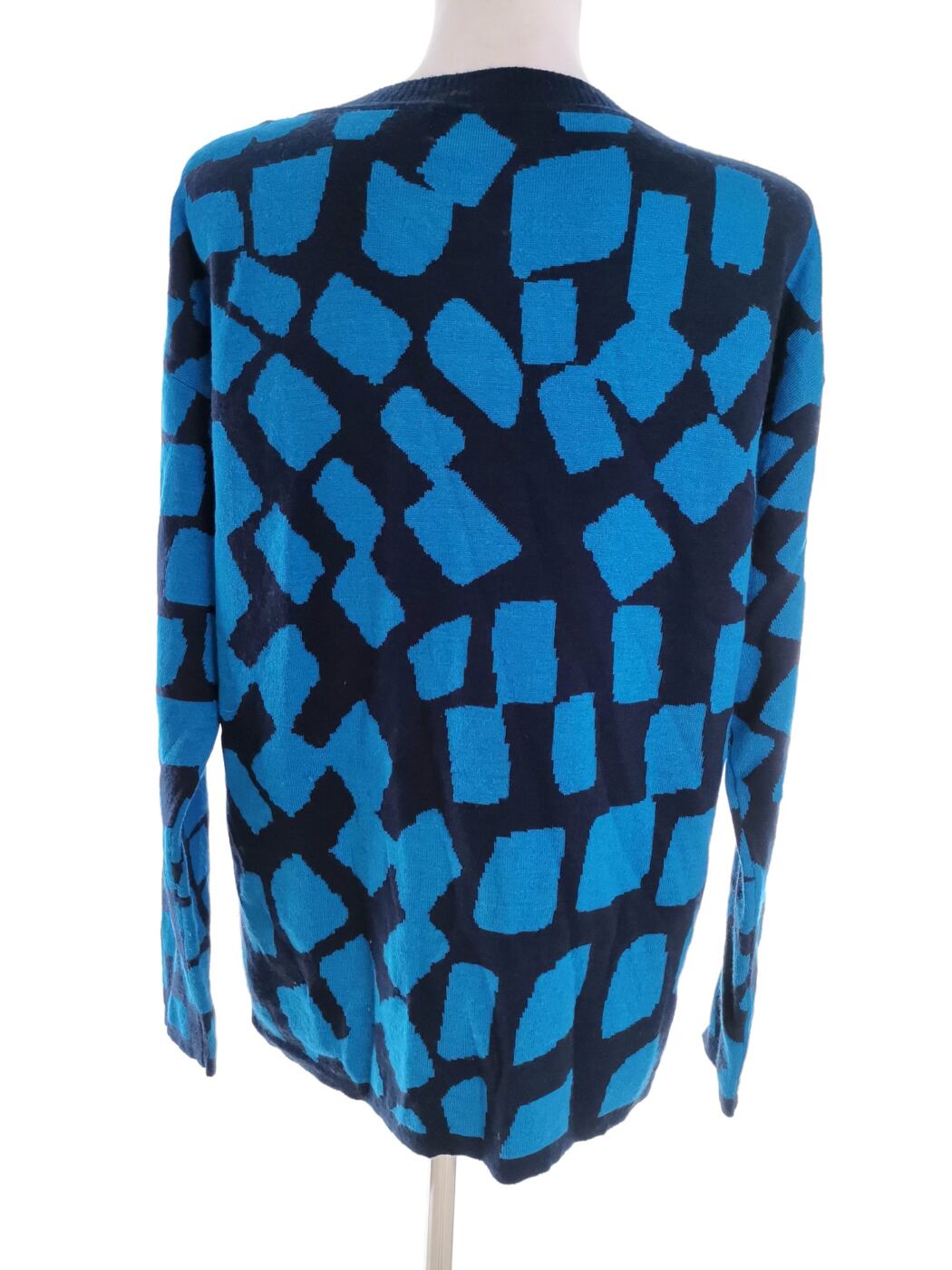 IMG_20210714_105943.jpg Paul Costelloe Rozmiar 40/42 Kolor Niebieski Crew Neck Sweter Długi rękaw Materiał Wełna Merino Cienka dzianina