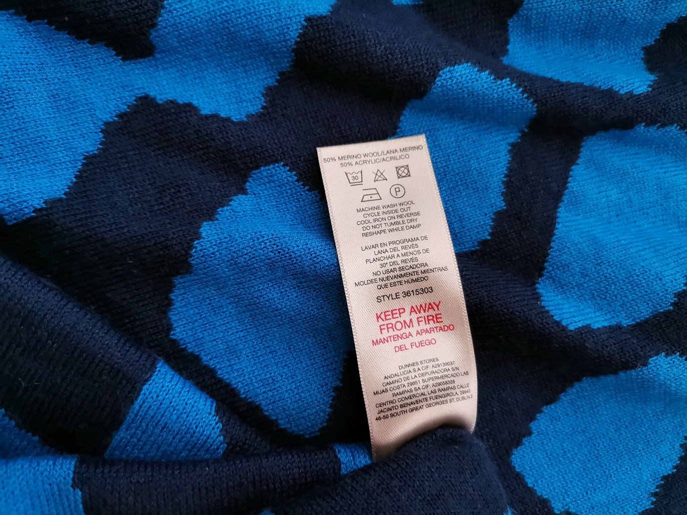 IMG_20210714_110022.jpg Paul Costelloe Rozmiar 40/42 Kolor Niebieski Crew Neck Sweter Długi rękaw Materiał Wełna Merino Cienka dzianina