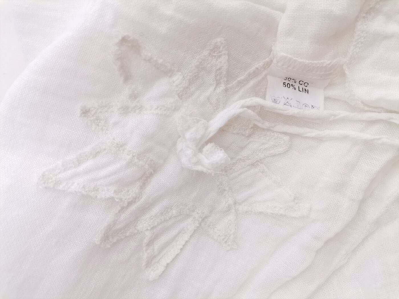 BRANTING Rozmiar 38/40 Kolor Biały Okrągły dekolt Tunika Bluzka Długi rękaw Materiał Bawełna BRANTING Rozmiar 38/40 Kolor Biały Okrągły dekolt Tunika Bluzka Długi rękaw Materiał Bawełna