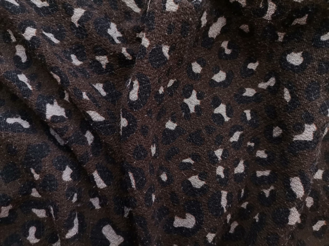 Vintage Rozmiar 42 Kolor Czarny Panterka Okrągły dekolt Tunika Bluzka Krótki rękaw Vintage Rozmiar 42 Kolor Czarny Panterka Okrągły dekolt Tunika Bluzka Krótki rękaw