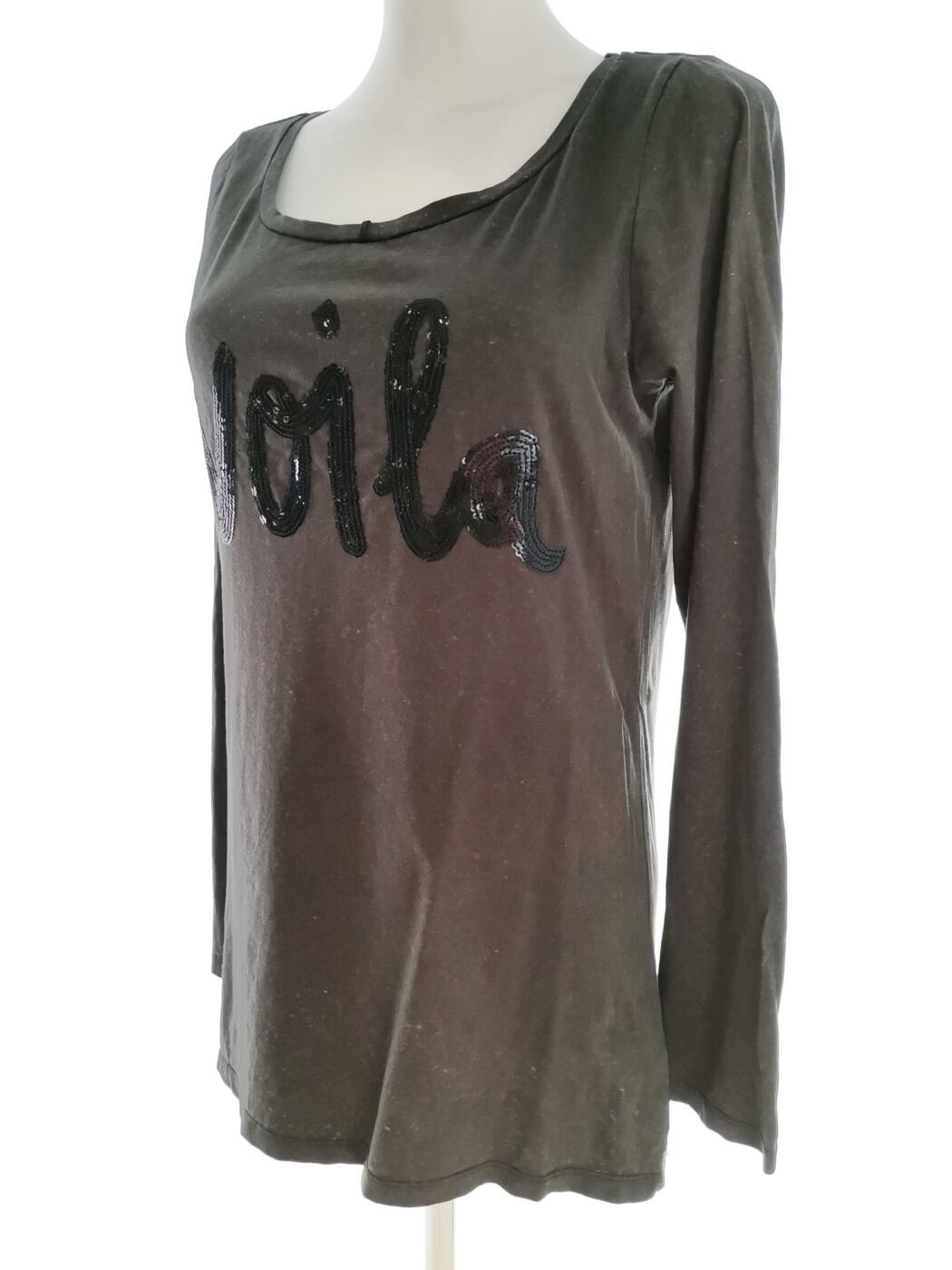 IMG_20210729_094425.jpg Maison scotch Rozmiar 2 (38) Kolor Szary Okrągły dekolt Bluzka Długi rękaw Materiał Bawełna 100%