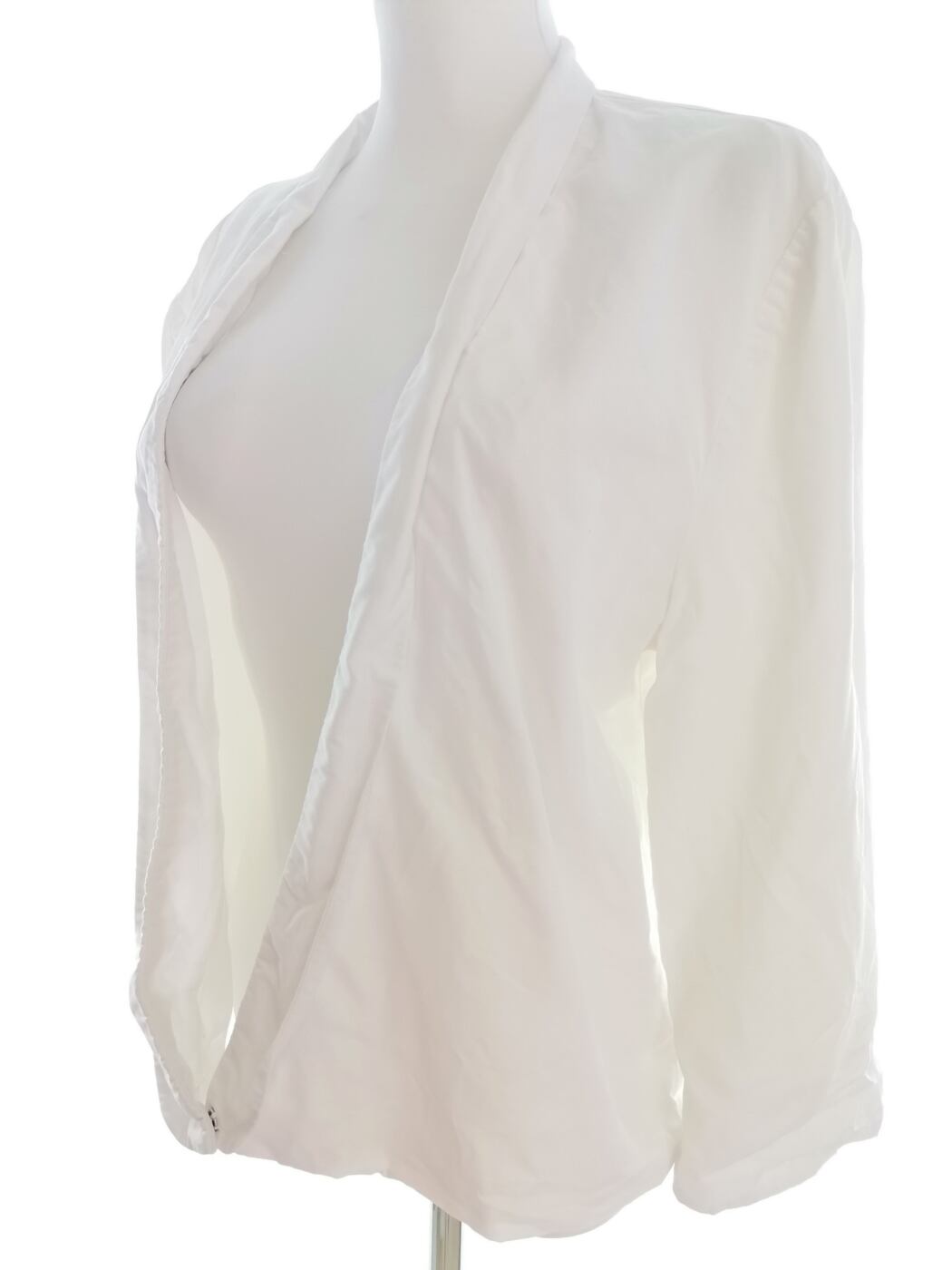 IMG_20210729_121927.jpg Just female Rozmiar L Kolor Biały W serek Żakiet z zapięciem Rękaw 3/4 Materiał Tencel 100%