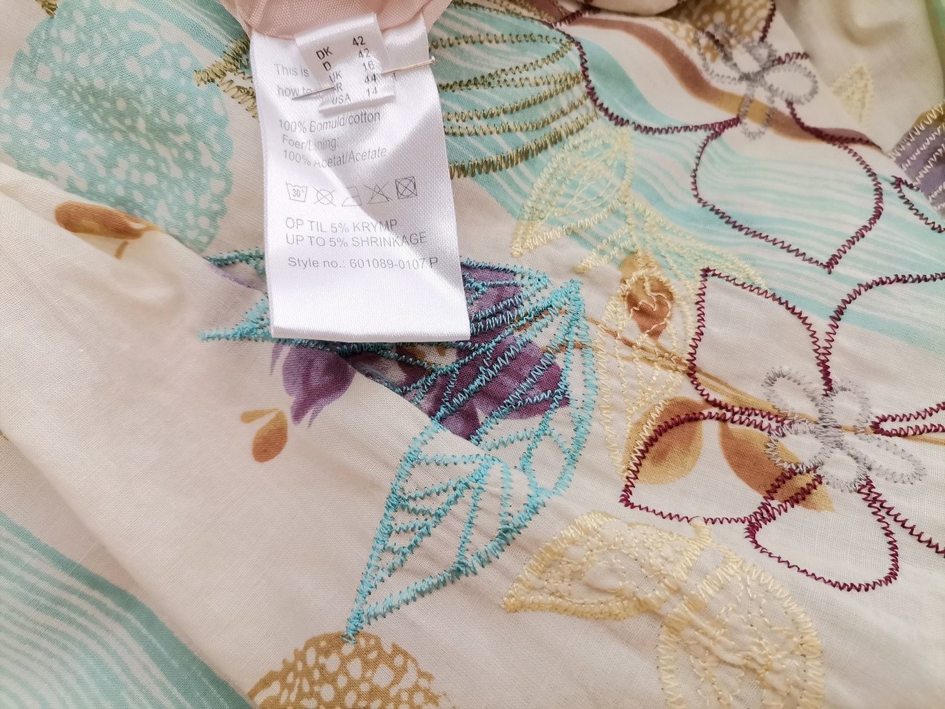 CCDK Rozmiar 42 Kolor Brązowy Odkryte Ramiona Sukienka A-Line Bezrękawnik Midi Materiał Bawełna 100% CCDK Rozmiar 42 Kolor Brązowy Odkryte Ramiona Sukienka A-Line Bezrękawnik Midi Materiał Bawełna 100%