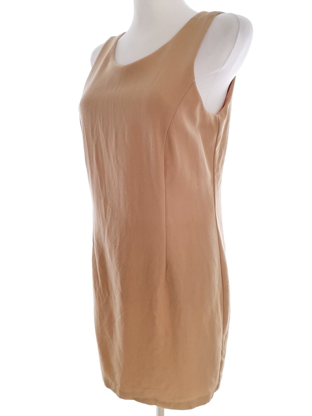 Dorothy perkins Rozmiar 12 (38) Kolor Beżowy Okrągły dekolt Sukienka Prostokątna Bezrękawnik Do Kolan Materiał Wełna Jagnięca 100% Dorothy perkins Rozmiar 12 (38) Kolor Beżowy Okrągły dekolt Sukienka Prostokątna Bezrękawnik Do Kolan Materiał Wełna Jagnięca 100%