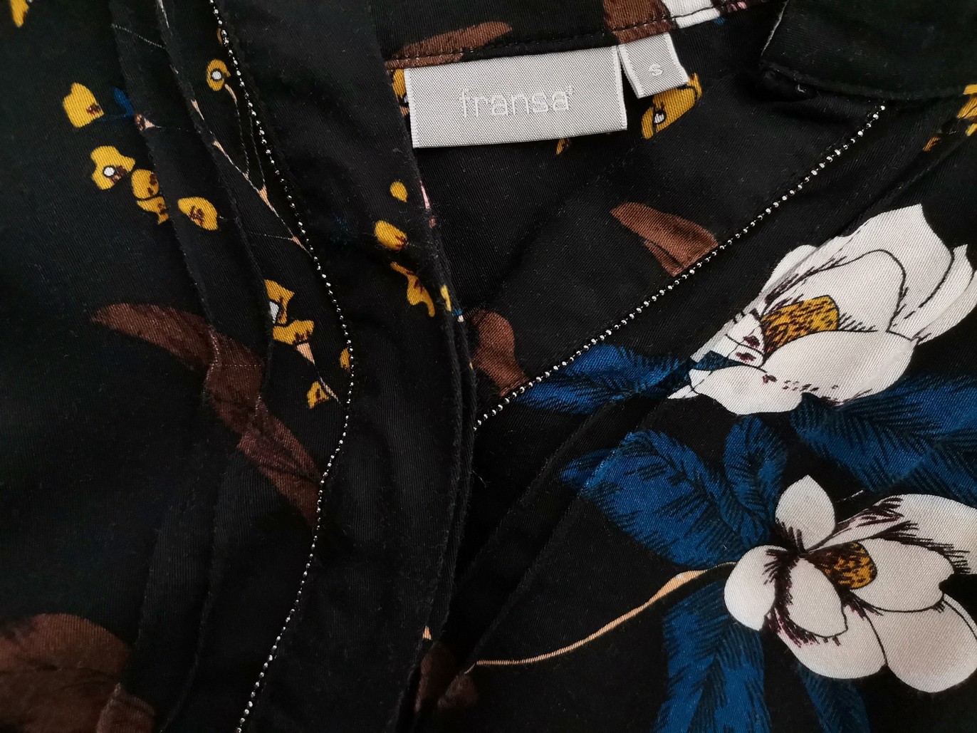 Fransa Rozmiar S Kolor Czarny Split Crew Neck Tunika Bluzka Długi rękaw Materiał Wiskoza 100%