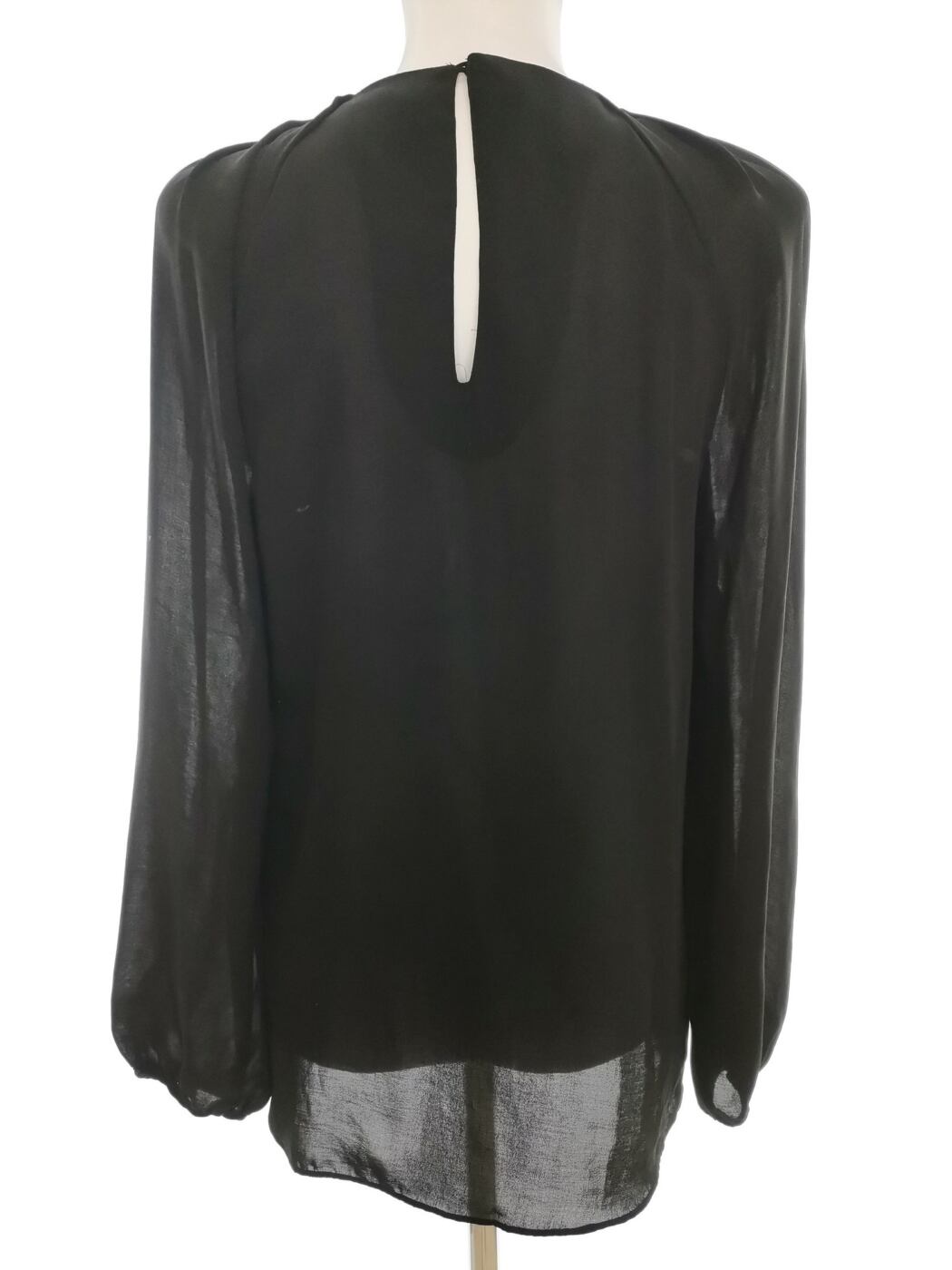 IMG_20210812_124534.jpg ZARA BASIC Rozmiar M Kolor Czarny Okrągły dekolt Bluzka Długi rękaw