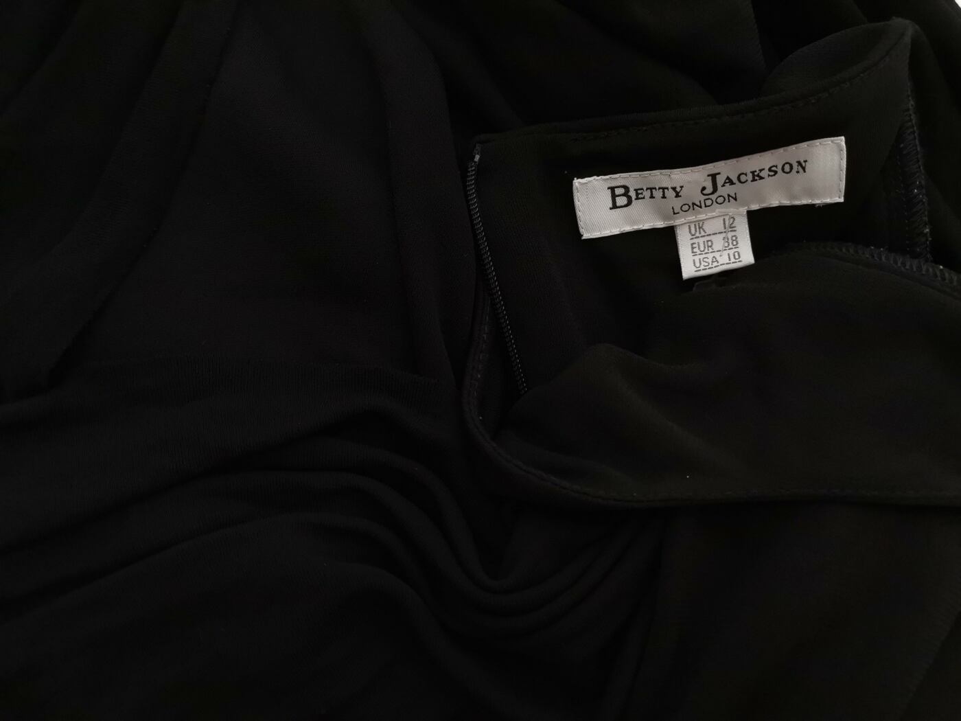 Betty Jackson Rozmiar 12 (38) Kolor Czarny Halter Sukienka Sheath Długi rękaw Do Kolan Betty Jackson Rozmiar 12 (38) Kolor Czarny Halter Sukienka Sheath Długi rękaw Do Kolan