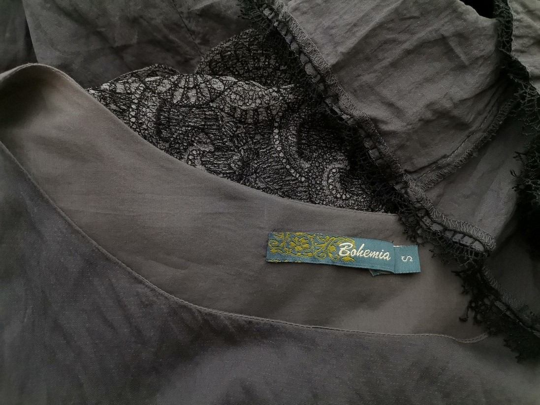 Bohemia Rozmiar S Kolor Szary Okrągły dekolt Sukienka A-Line Bezrękawnik Midi Materiał Bawełna Bohemia Rozmiar S Kolor Szary Okrągły dekolt Sukienka A-Line Bezrękawnik Midi Materiał Bawełna