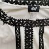 H&m Rozmiar XS Kolor Kremowy W łódkę Sukienka Prostokątna Krótki rękaw Do Kolan Materiał Bawełna 100%