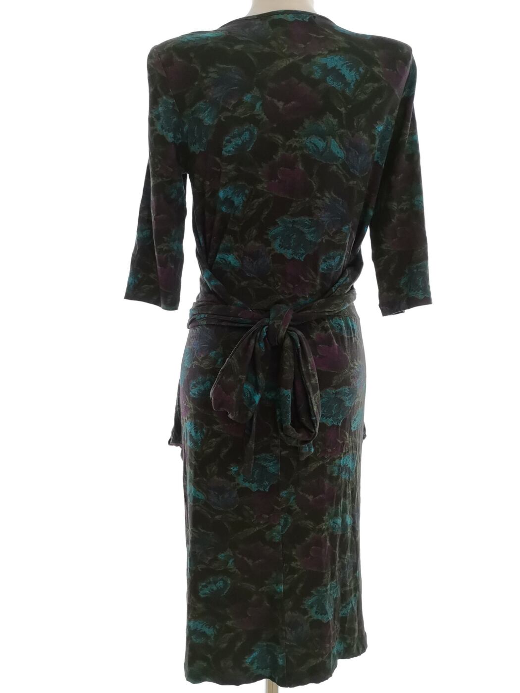 Helen McAlinden Rozmiar S Kolor Niebieski W serek Sukienka Sheath Rękaw 3/4 Midi Helen McAlinden Rozmiar S Kolor Niebieski W serek Sukienka Sheath Rękaw 3/4 Midi