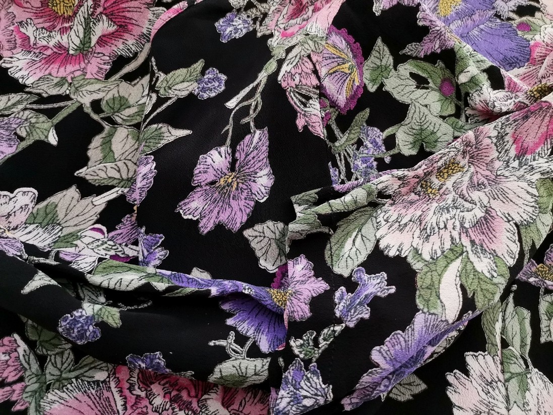 Vintage Rozmiar 38/40 Kolor Czarny Okrągły dekolt Sukienka Prostokątna Krótki rękaw Do Kolan Vintage Rozmiar 38/40 Kolor Czarny Okrągły dekolt Sukienka Prostokątna Krótki rękaw Do Kolan