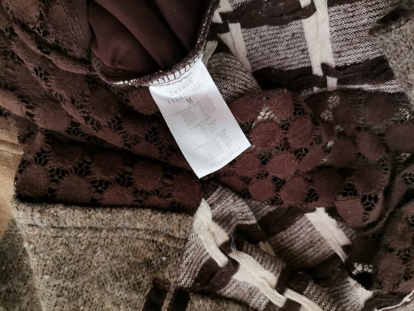 Vintage Rozmiar M Kolor Brązowy Okrągły dekolt Sukienka Sweterkowa Długi rękaw Krótka Materiał Akryl Vintage Rozmiar M Kolor Brązowy Okrągły dekolt Sukienka Sweterkowa Długi rękaw Krótka Materiał Akryl