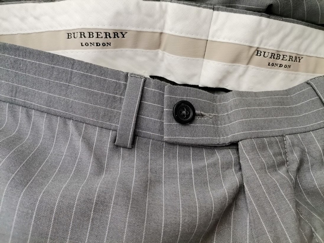 IMG_20210820_132015.jpg BURBERRY Rozmiar S Kolor Szary Pasy