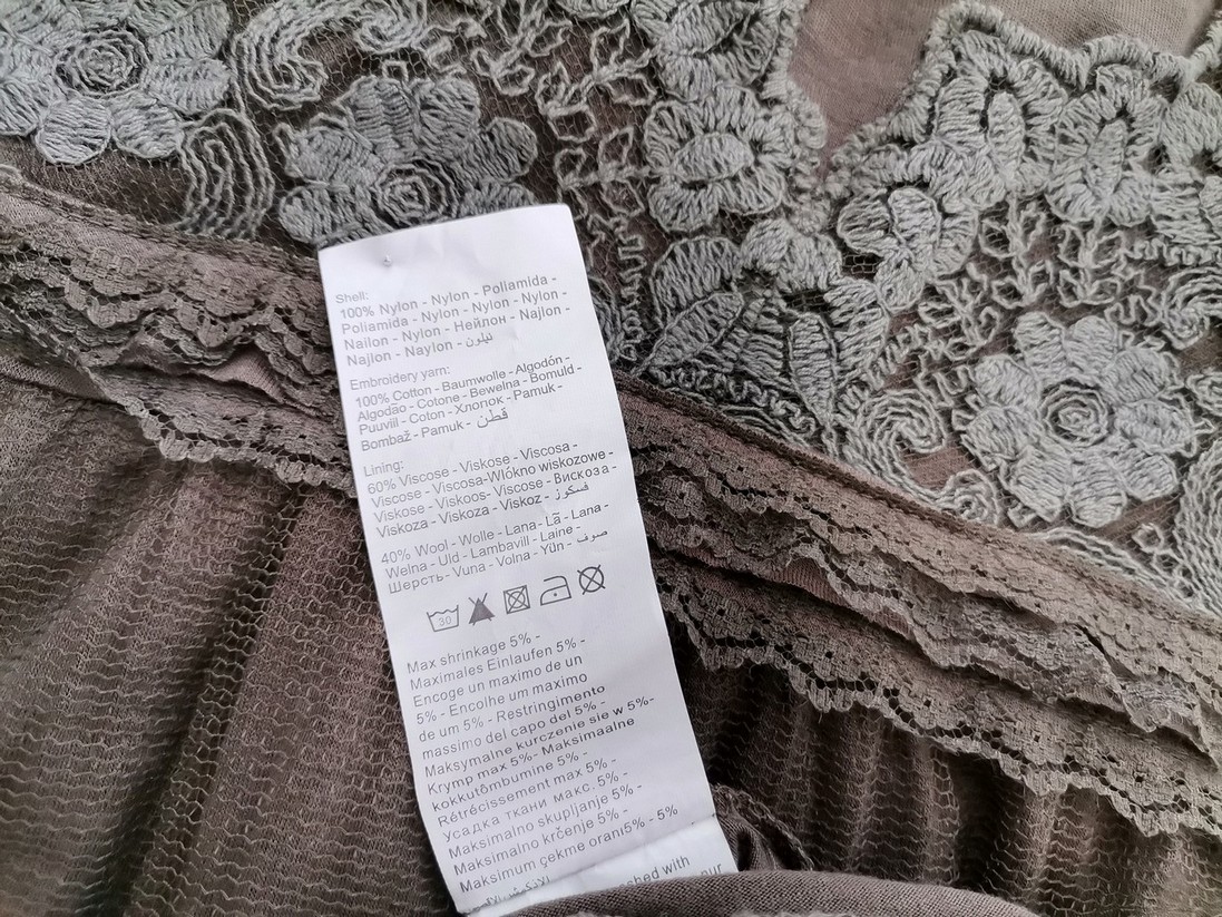 Vero moda Rozmiar M Kolor Khaki Odkryte Ramiona Sukienka A-Line Bezrękawnik Midi Vero moda Rozmiar M Kolor Khaki Odkryte Ramiona Sukienka A-Line Bezrękawnik Midi