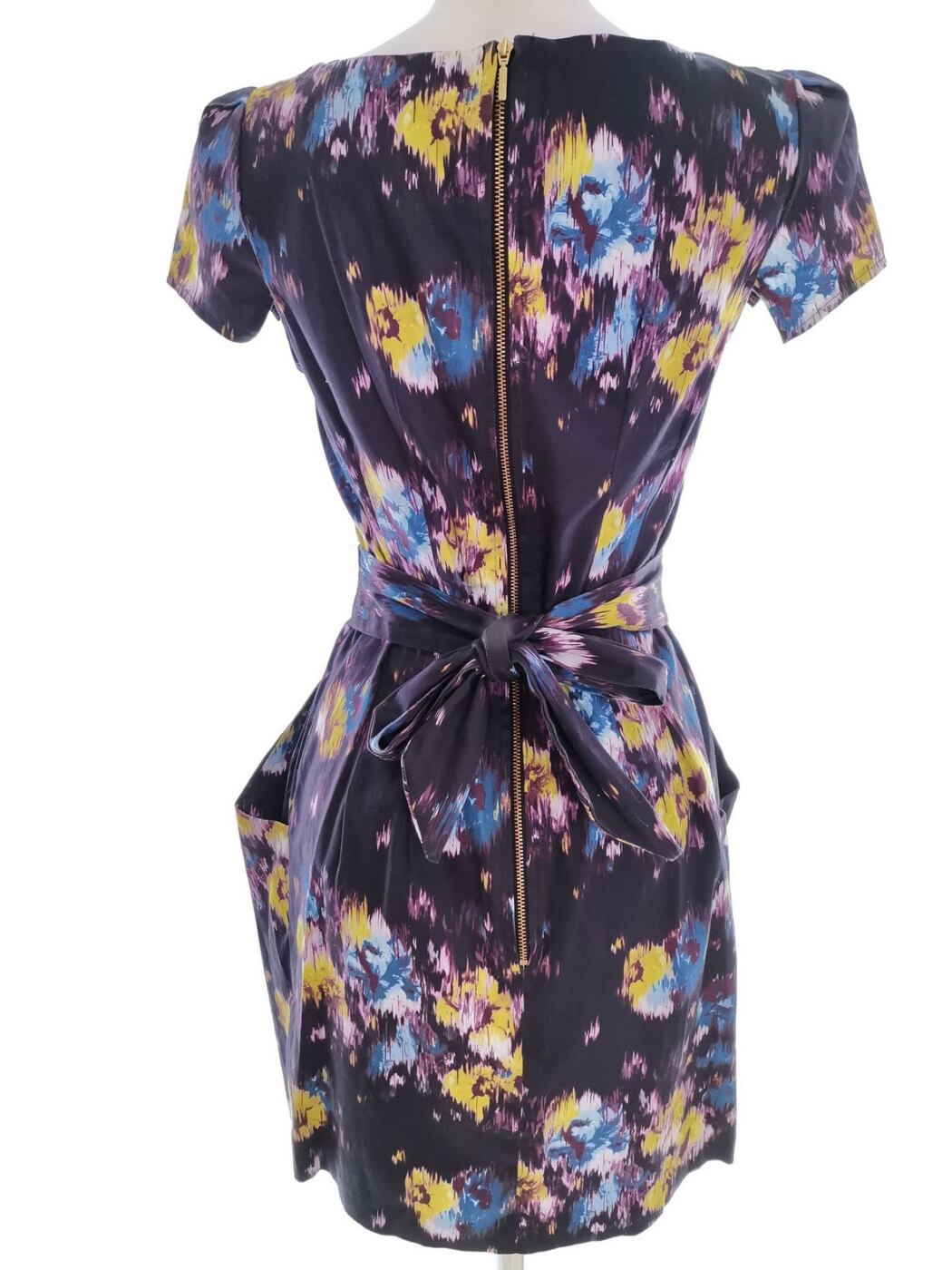 Closet Rozmiar 10 (38) Kolor Fioletowy Okrągły dekolt Sukienka Mini Krótki rękaw Krótka Materiał Bawełna Closet Rozmiar 10 (38) Kolor Fioletowy Okrągły dekolt Sukienka Mini Krótki rękaw Krótka Materiał Bawełna