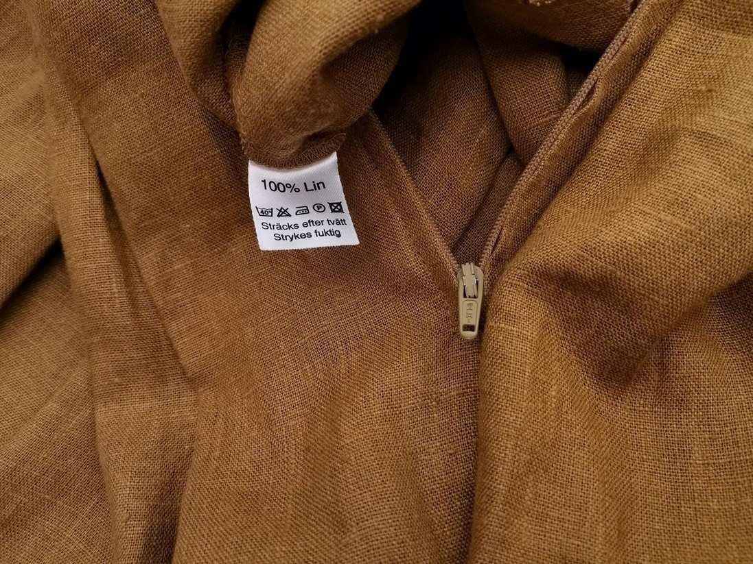 KUS STOCKHOLM Rozmiar 36 Kolor Khaki Pasy Okrągły dekolt Sukienka Letnia Bezrękawnik Midi Materiał Len 100% KUS STOCKHOLM Rozmiar 36 Kolor Khaki Pasy Okrągły dekolt Sukienka Letnia Bezrękawnik Midi Materiał Len 100%