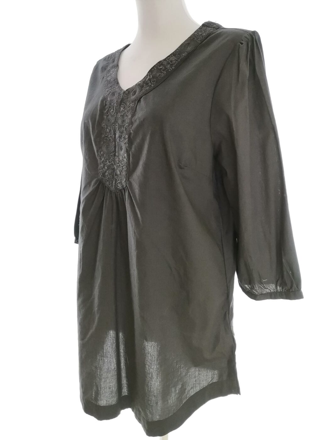 Vero moda Rozmiar M Kolor Szary Okrągły dekolt Tunika Bluzka Rękaw 3/4 Materiał Organiczna Bawełna 100% Vero moda Rozmiar M Kolor Szary Okrągły dekolt Tunika Bluzka Rękaw 3/4 Materiał Organiczna Bawełna 100%