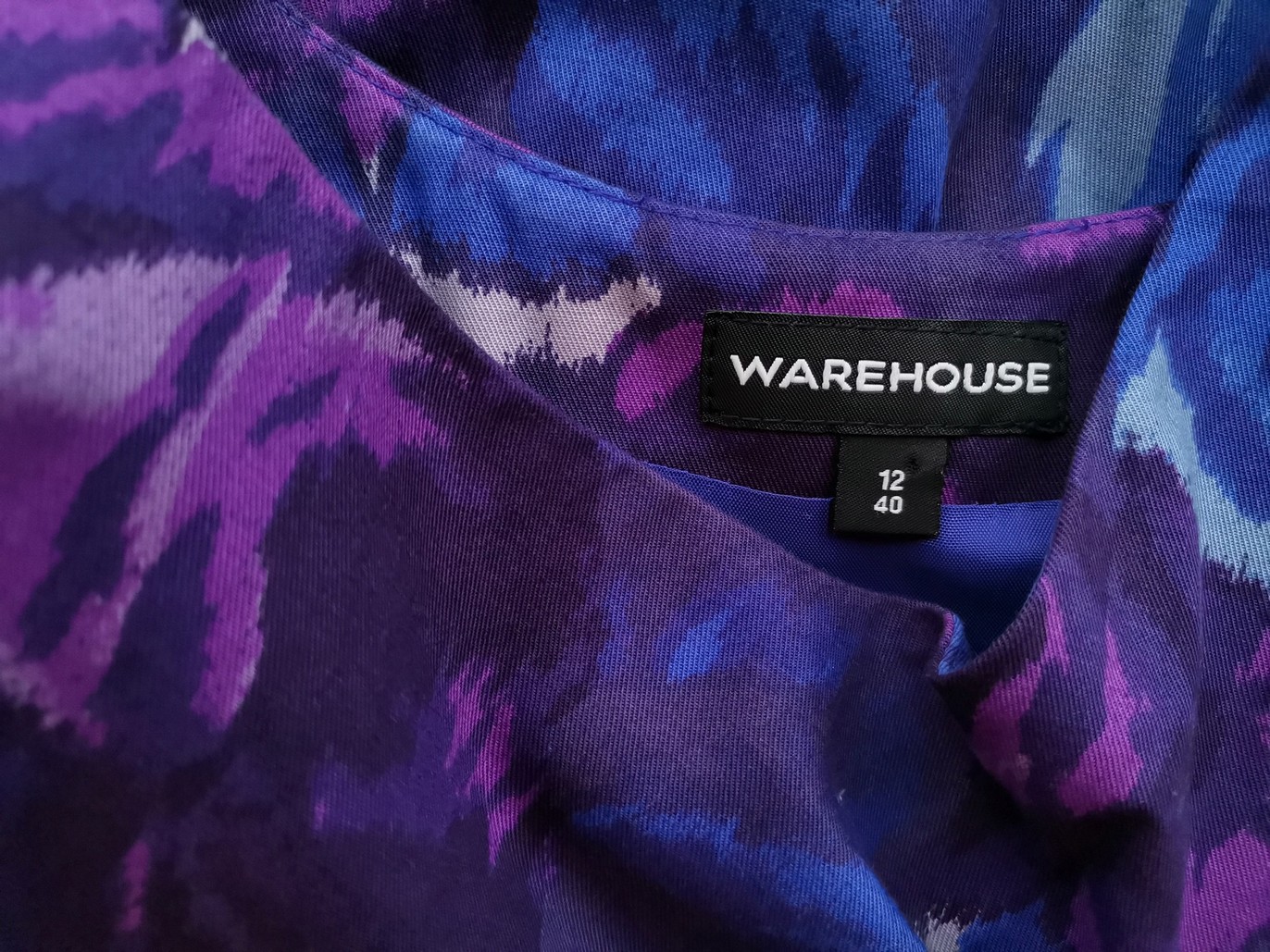 Warehouse Rozmiar 12 (38) Kolor Fioletowy Dekolt U Sukienka Sheath Bezrękawnik Do Kolan Materiał Bawełna 100%