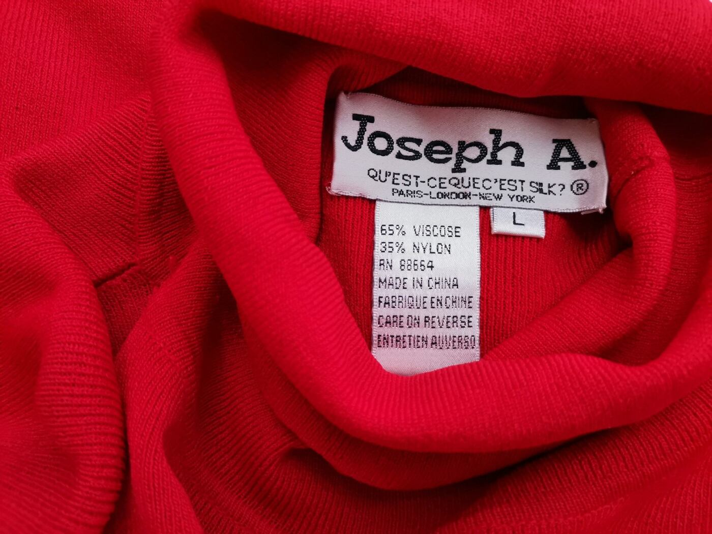 IMG_20210907_140213.jpg Joseph A. Rozmiar L Kolor Czerwony Golf Sweter Długi rękaw Materiał Wiskoza Cienka dzianina