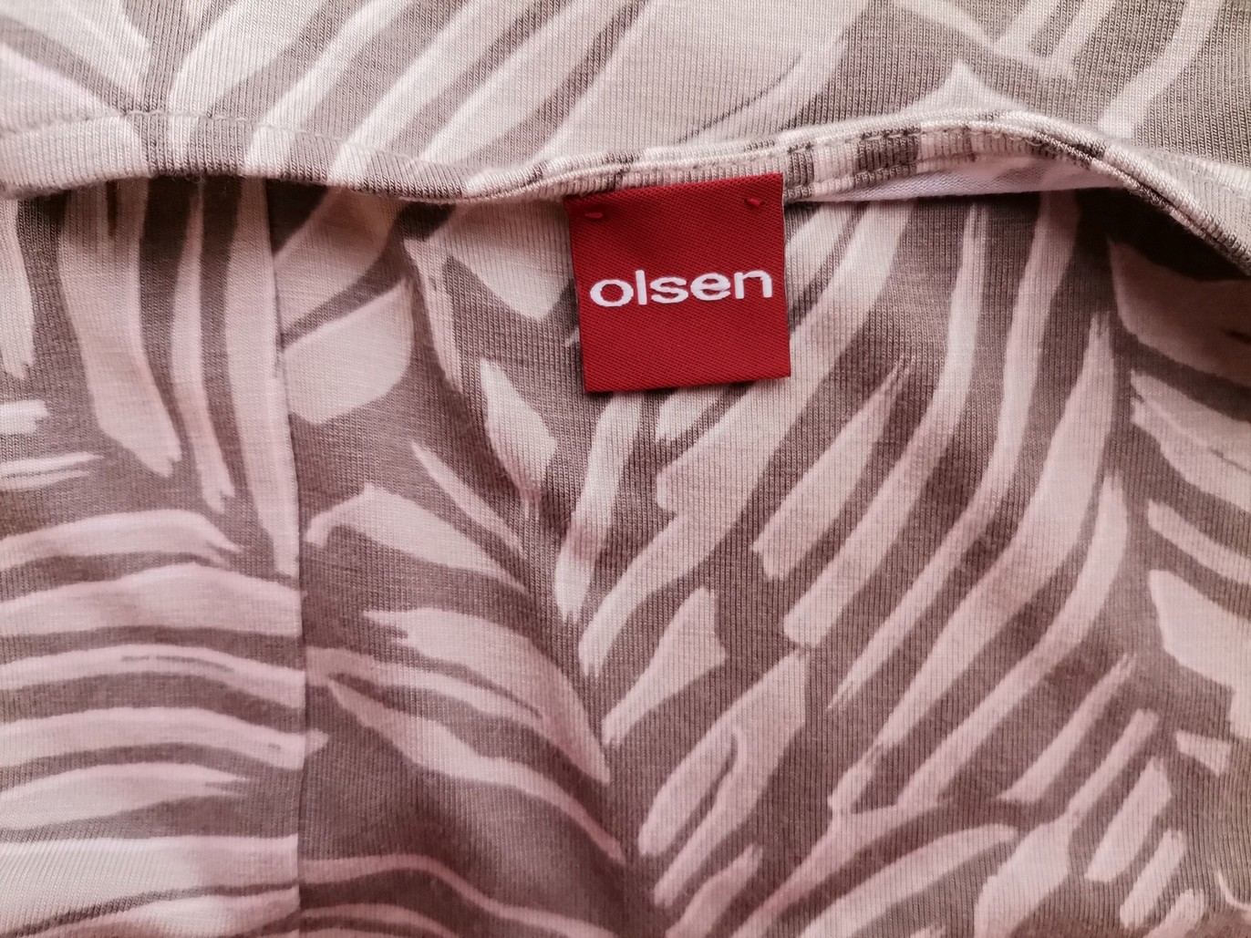 Olsen Rozmiar 38/40 Kolor Szary Roślinny Liście W serek Bluzka Bezrękawnik