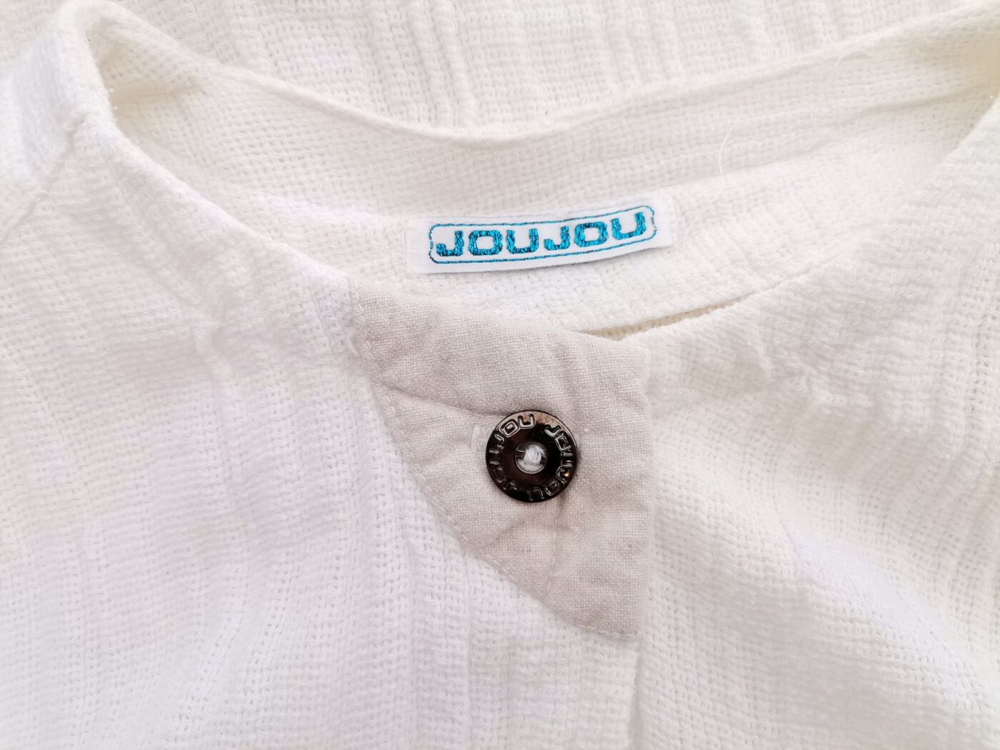 JouJou Rozmiar M Kolor Biały Crew Neck Bluzka Zapinana Długi rękaw Materiał Bawełna