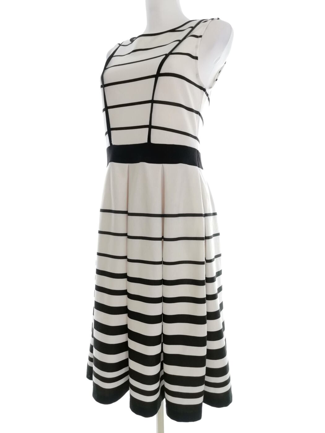 Dorothy perkins Rozmiar 8 (36) Kolor Kremowy Pasy Okrągły dekolt Sukienka Sheath Bezrękawnik Midi Dorothy perkins Rozmiar 8 (36) Kolor Kremowy Pasy Okrągły dekolt Sukienka Sheath Bezrękawnik Midi
