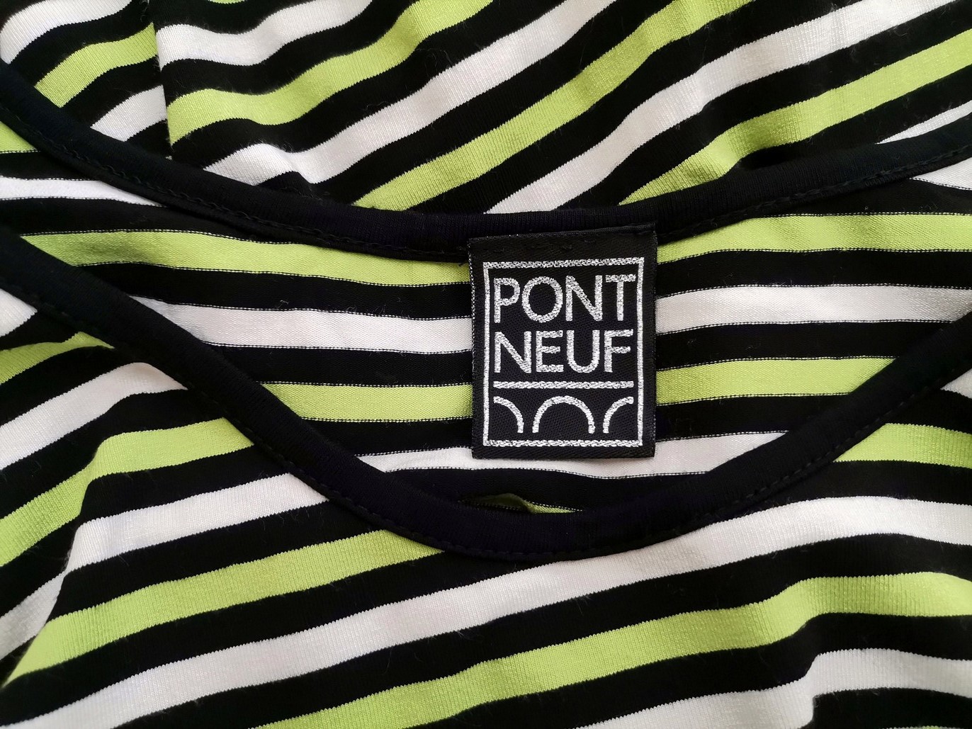Pont Neuf Rozmiar XL Kolor Zielony Pasy Okrągły dekolt Sukienka Sheath Rękaw 3/4 Midi Materiał Wiskoza Pont Neuf Rozmiar XL Kolor Zielony Pasy Okrągły dekolt Sukienka Sheath Rękaw 3/4 Midi Materiał Wiskoza