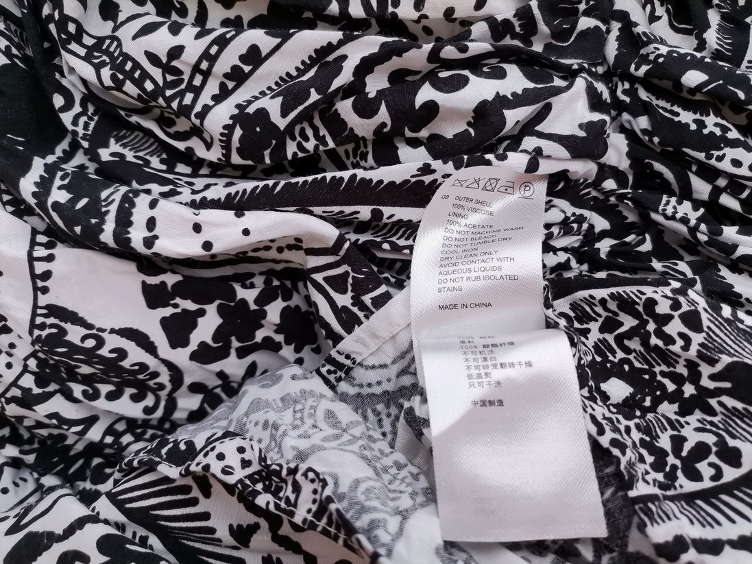 Reiss Rozmiar 12 (40) Kolor Biały Dekolt Serce Sukienka Bodycon Bezrękawnik Krótka Materiał Wiskoza 100% Reiss Rozmiar 12 (40) Kolor Biały Dekolt Serce Sukienka Bodycon Bezrękawnik Krótka Materiał Wiskoza 100%