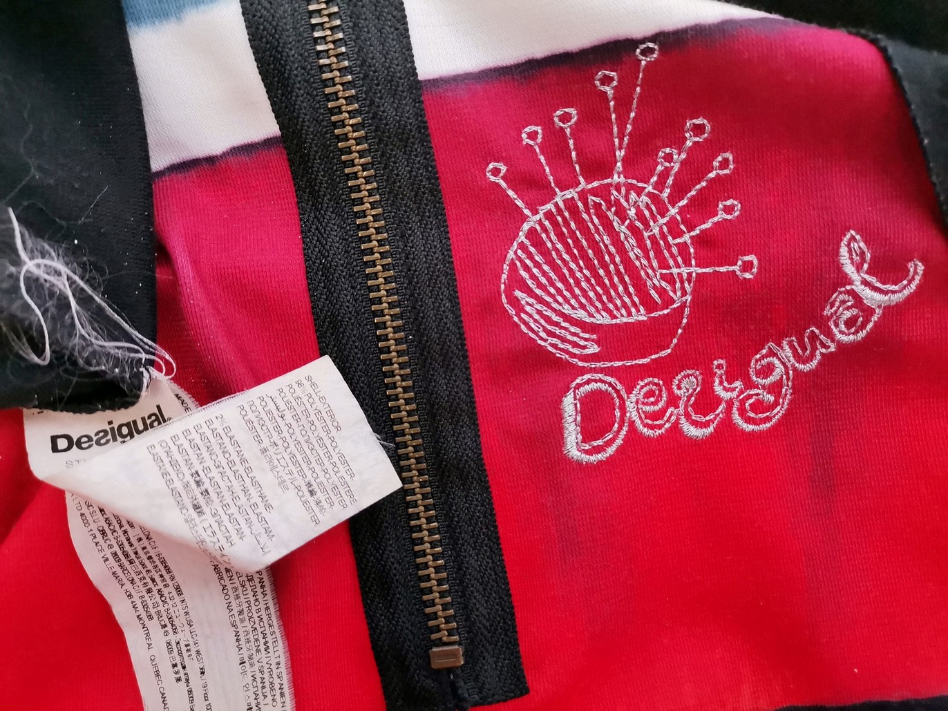 DESIGUAL Rozmiar XS Kolor Czarny Okrągły dekolt Sukienka Ołówkowa Krótki rękaw Do Kolan