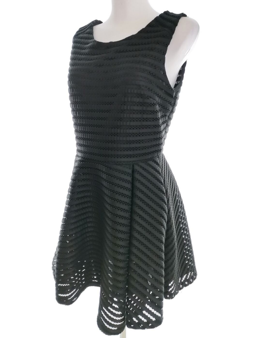 Candy Couture Rozmiar 16 years (XS/S) Kolor Czarny Okrągły dekolt Sukienka A-Line Bezrękawnik Do Kolan