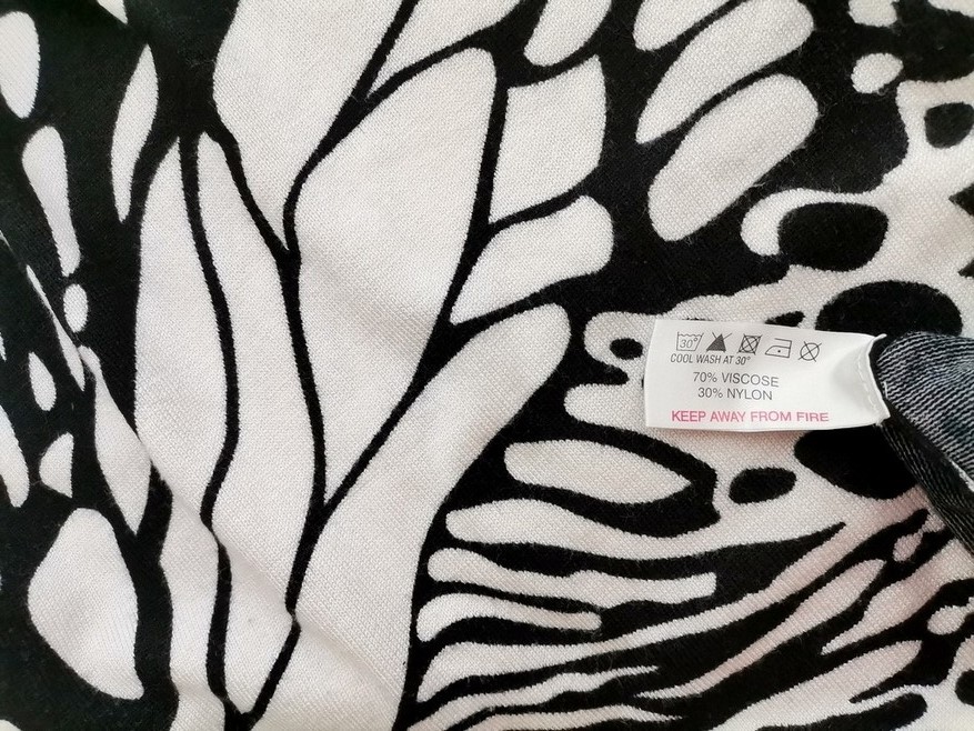 IMG_20210928_143743.jpg Gerard Rozmiar M Kolor Czarny Crew Neck Bluzka Długi rękaw Materiał Wiskoza